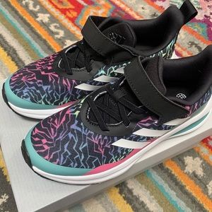 Girls Adidas FortaRun sneakers
